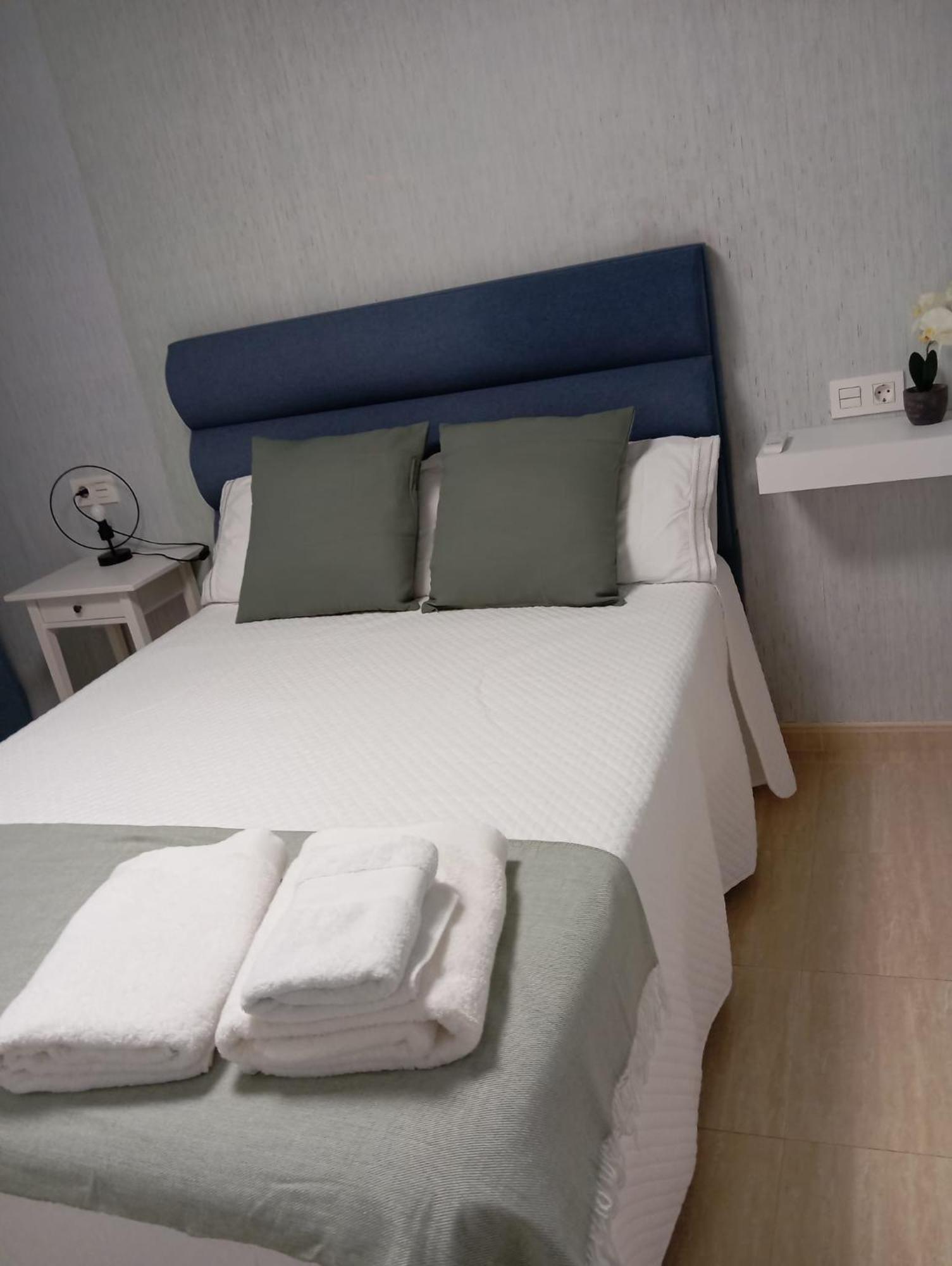 Apartamento Leyaros Roquetas de Mar Exterior photo