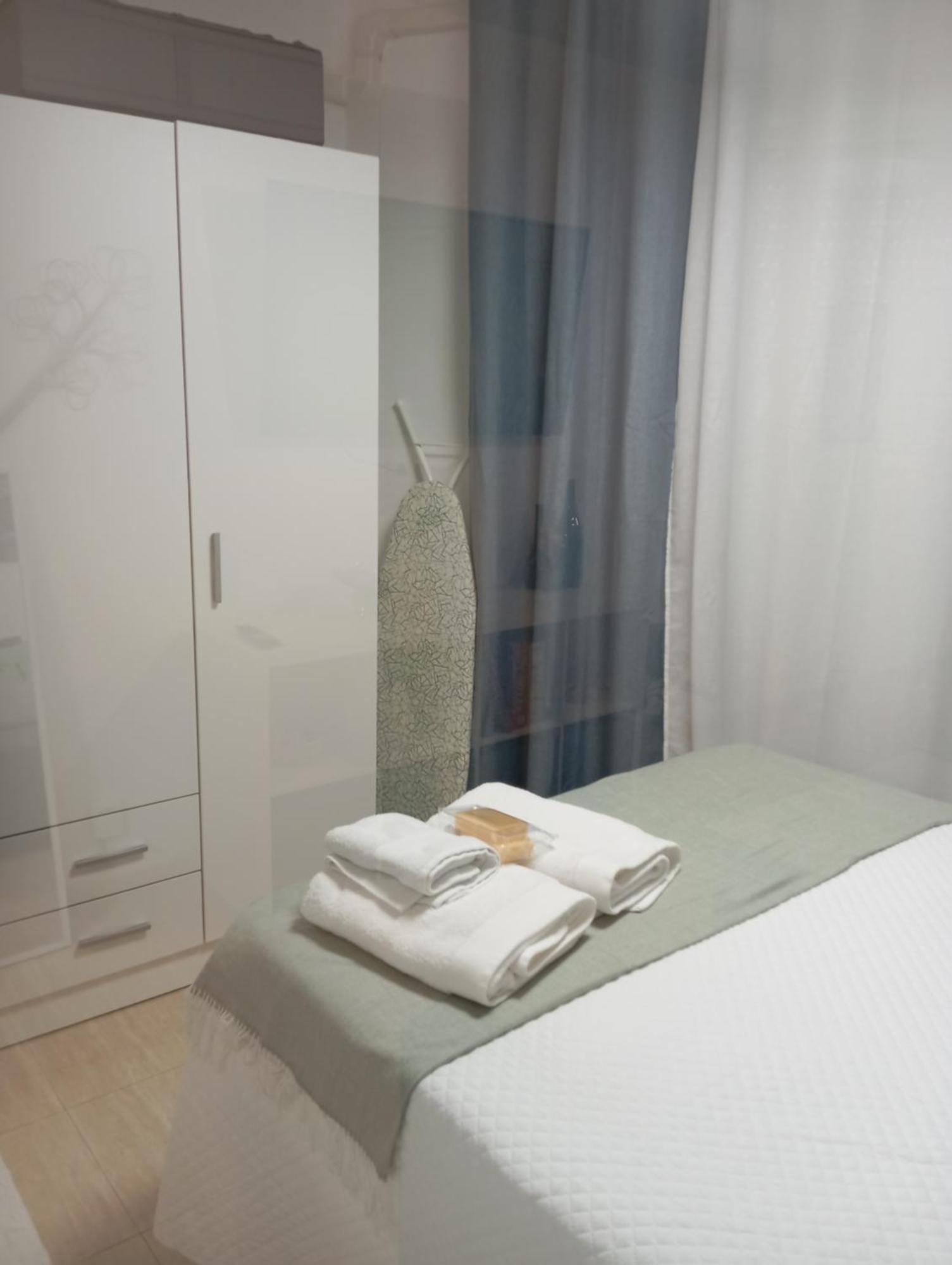 Apartamento Leyaros Roquetas de Mar Exterior photo
